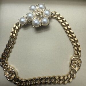 Brand new with box and dustbag Gucci Gold Tone Pearl  Bracelet size M